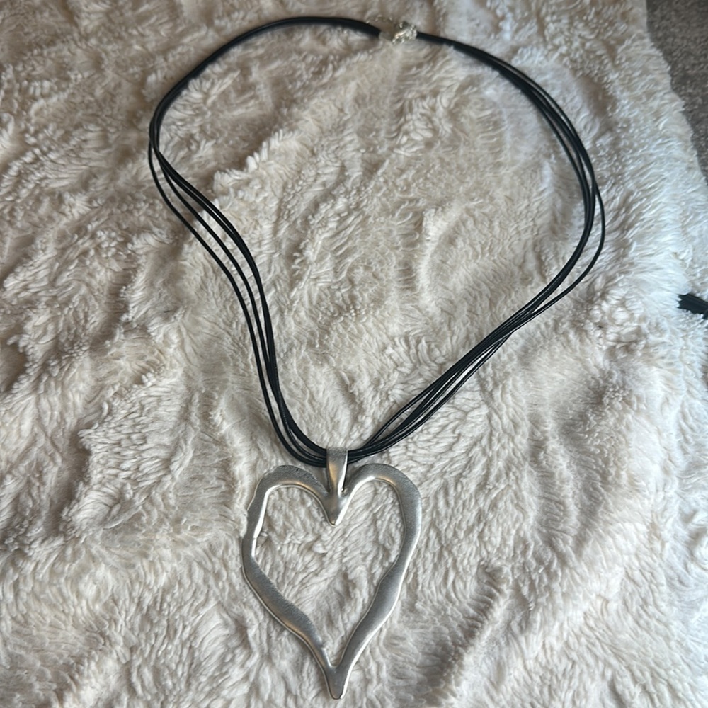 🌟 Free Add On - Long Heart Necklace